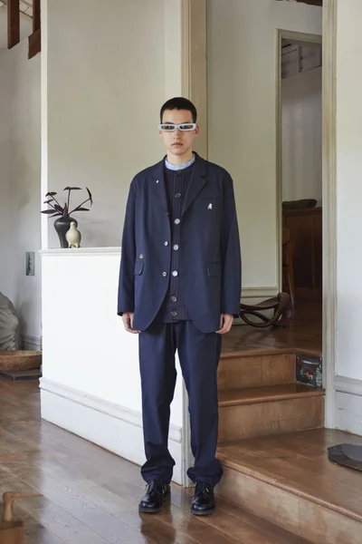 Look 16